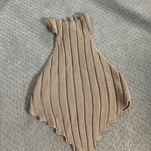 Boohoo Crop Top Trendy Beige Size M